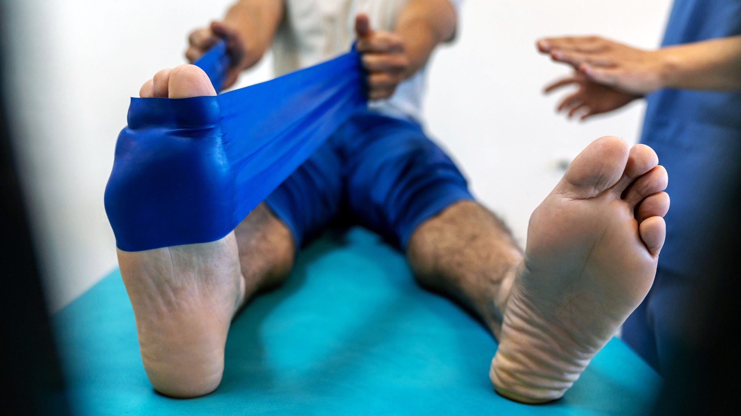 4 Workouts To Improve Foot And Ankle Strength