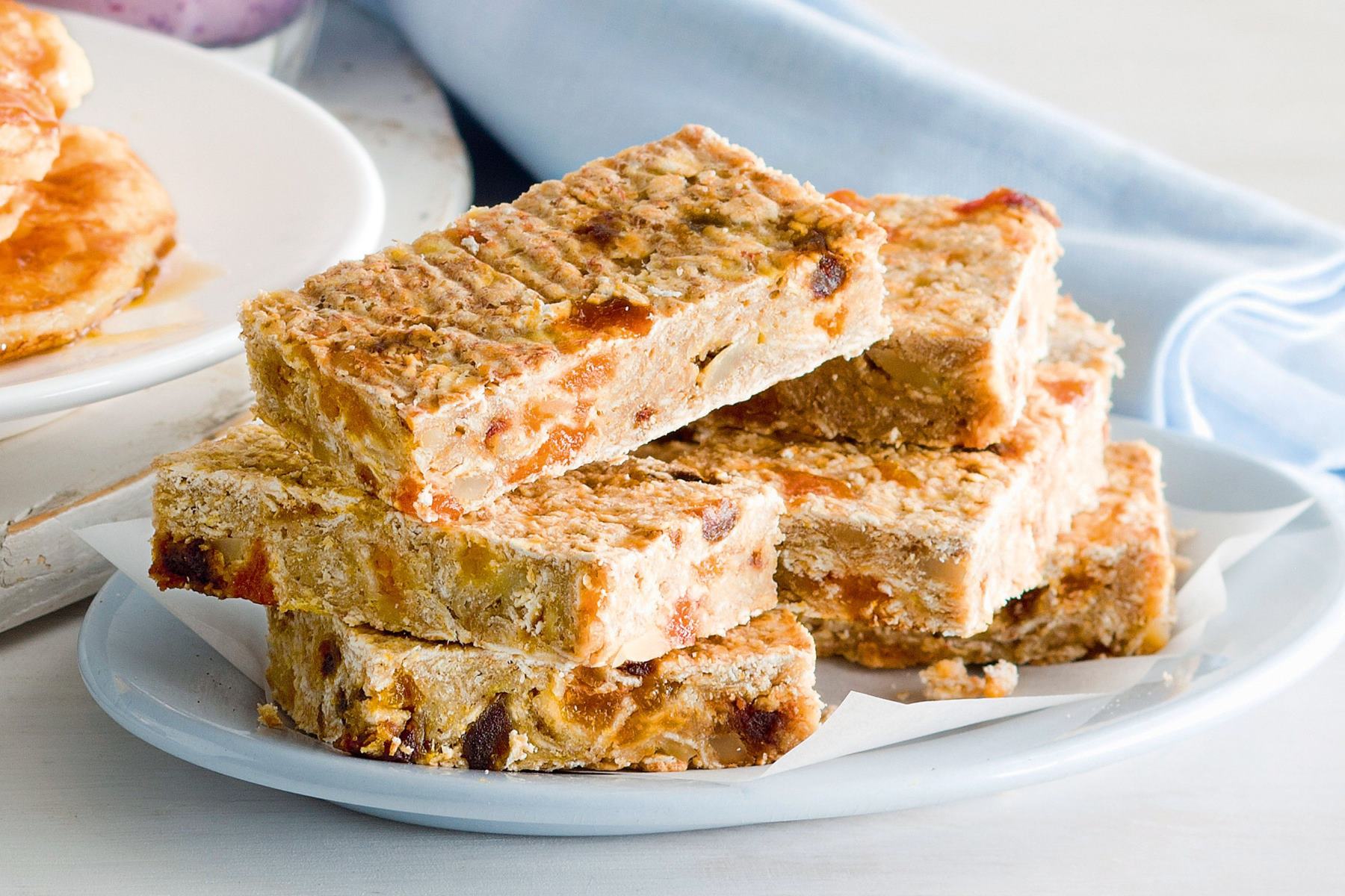 Try These Banana Oat Bars For An Energy Boost While Running